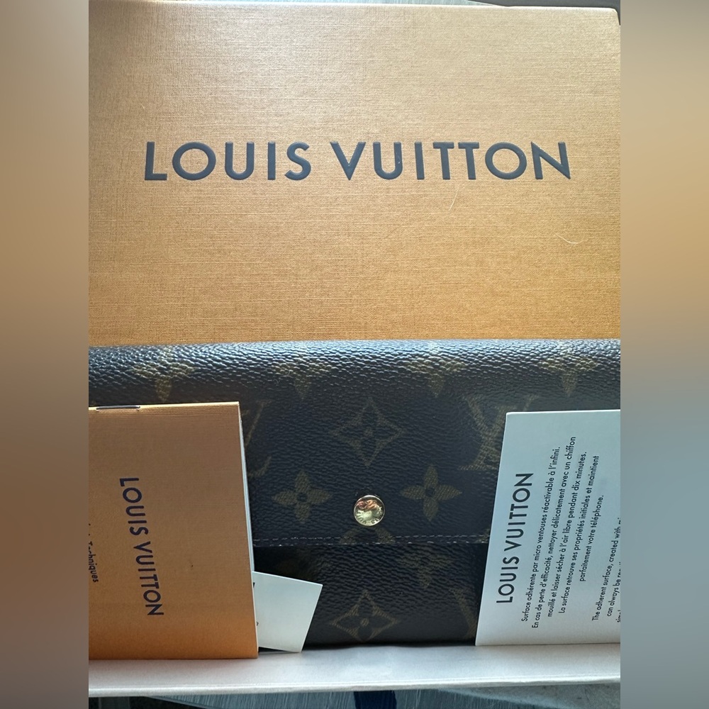 Louis Vuitton Monogram Wallet• New & Immaculate Condition - Picture 2 of 10